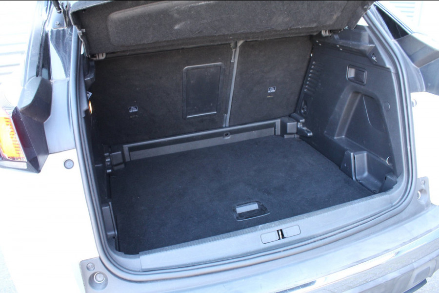 Peugeot 3008 1.2 PureTech 131pk Executive NL-Auto NAP