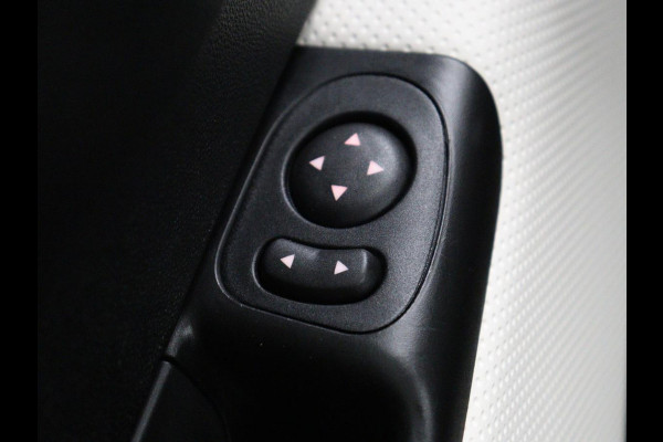 Fiat 500 0.9 TwinAir Turbo Sport Navigatie | Cruise control | DAB radio | Bluetooth | Half leder bekleding | Uconnect | Airco