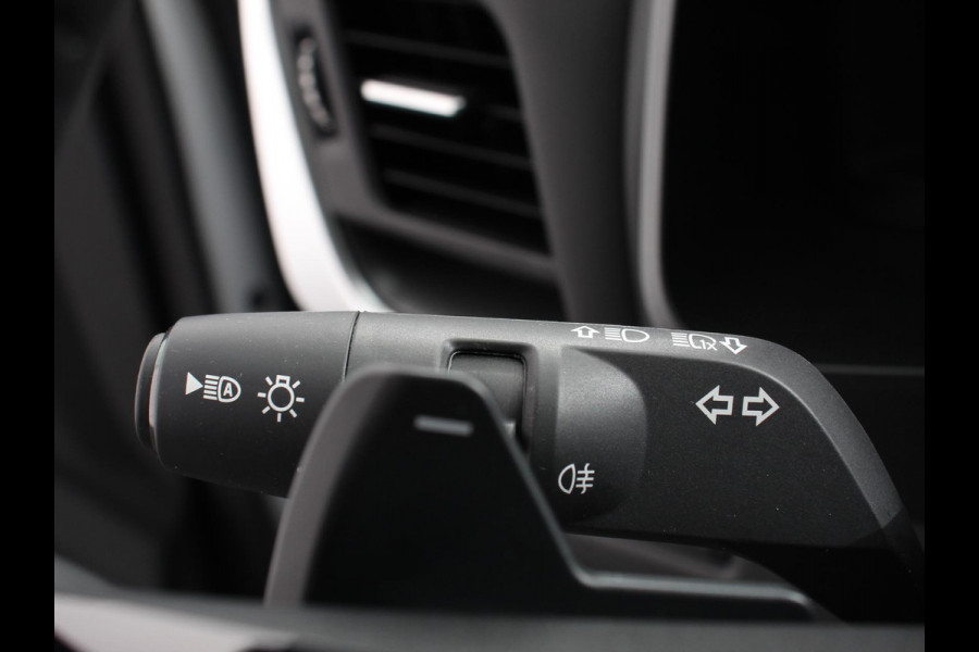 Nissan QASHQAI 1.3 MHEV Automaat N-Connecta Navigatie Climate Control Sfeerverlichting Camera 360 Led Dab Verwarmde voorstoelen Adaptieve Cruise Control Digitale Cockpit Lichtmetalen Velgen