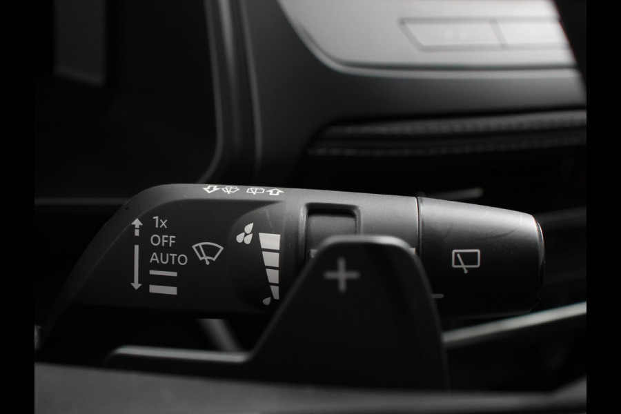 Nissan QASHQAI 1.3 MHEV Automaat N-Connecta Navigatie Climate Control Sfeerverlichting Camera 360 Led Dab Verwarmde voorstoelen Adaptieve Cruise Control Digitale Cockpit Lichtmetalen Velgen