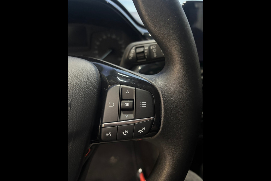 Ford Fiesta 1.1 Airco | Cruise | Navi | Lichtmetalen velgen