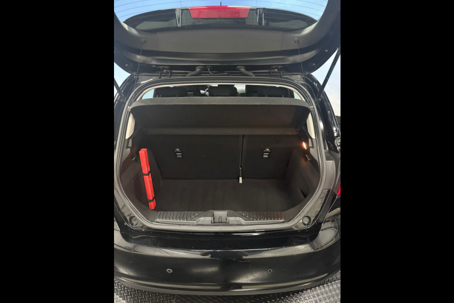 Ford Fiesta 1.1 Airco | Cruise | Navi | Lichtmetalen velgen