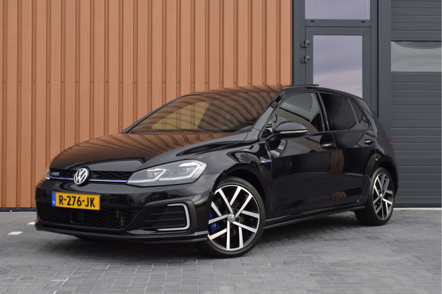 Volkswagen Golf GTE 1.4 TSI DSG | Leer | Pano | Keyless | ACC | 18"