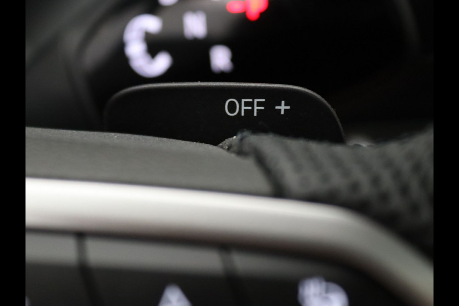 Volkswagen Tiguan eHybrid 204pk R-Line Business Elektrisch glazen panorama-dak | Lederenbekleding