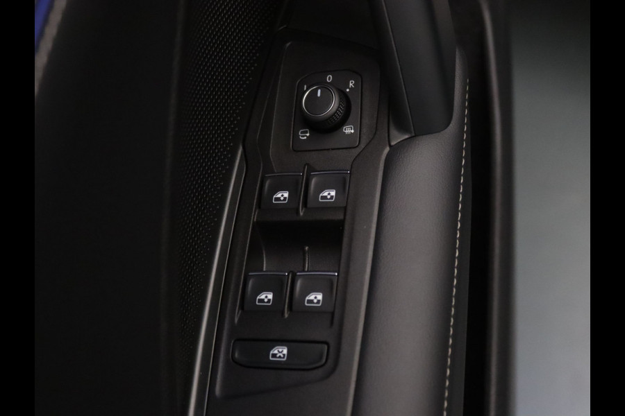 Volkswagen Tiguan eHybrid 204pk R-Line Business Elektrisch glazen panorama-dak | Lederenbekleding