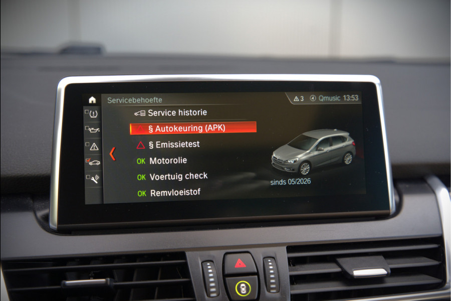 BMW 2 Serie Active Tourer 218i High Executive Luxury Line | Panoramadak | Stoelverwarming | Head-Up Display | Parkeersensoren | Navigatie | Trekhaak | Cruise Control | Climate Control | NAP