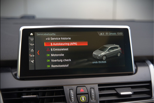 BMW 2 Serie Active Tourer 218i High Executive Luxury Line | Panoramadak | Stoelverwarming | Head-Up Display | Parkeersensoren | Navigatie | Trekhaak | Cruise Control | Climate Control | NAP
