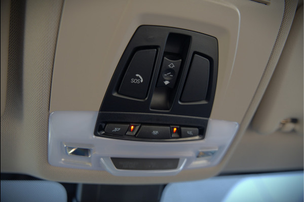 BMW 2 Serie Active Tourer 218i High Executive Luxury Line | Panoramadak | Stoelverwarming | Head-Up Display | Parkeersensoren | Navigatie | Trekhaak | Cruise Control | Climate Control | NAP