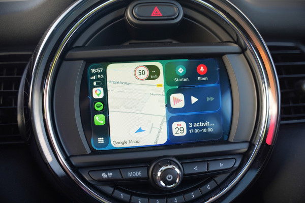 MINI Mini 1.5 Cooper Pepper | Panoramadak | Cruise Control | Apple Carplay | Navigatie | Climate Control | NAP | Dealer Onderhouden | Keyless | Automaat
