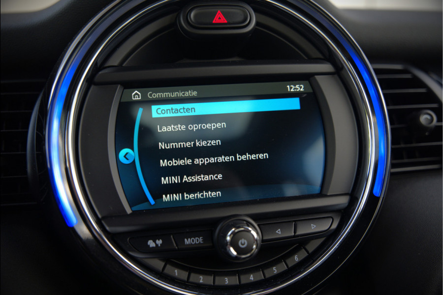 MINI Mini 1.5 Cooper Pepper | Panoramadak | Cruise Control | Apple Carplay | Navigatie | Climate Control | NAP | Dealer Onderhouden | Keyless | Automaat
