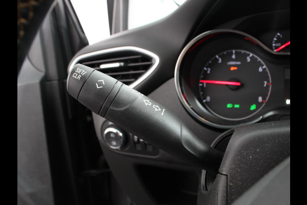 Opel Crossland X 1.2 Turbo Innovation Climate control Cruise control Lichtmetalen velgen Navigatie Apple Carplay/ Android Auto Parkeersensoren Camera Trekhaak Stoelverwarming