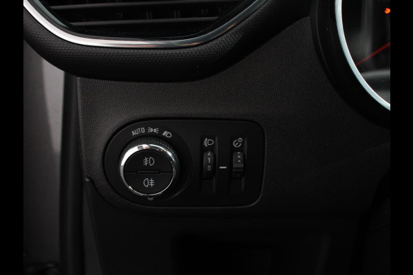 Opel Crossland X 1.2 Turbo Innovation Climate control Cruise control Lichtmetalen velgen Navigatie Apple Carplay/ Android Auto Parkeersensoren Camera Trekhaak Stoelverwarming
