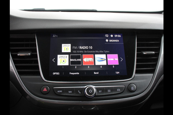 Opel Crossland X 1.2 Turbo Innovation Climate control Cruise control Lichtmetalen velgen Navigatie Apple Carplay/ Android Auto Parkeersensoren Camera Trekhaak Stoelverwarming