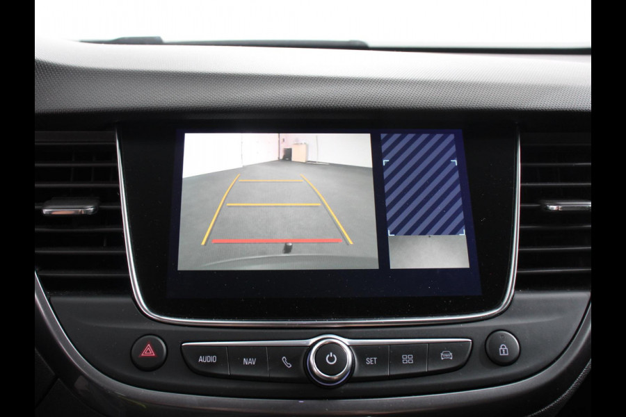 Opel Crossland X 1.2 Turbo Innovation Climate control Cruise control Lichtmetalen velgen Navigatie Apple Carplay/ Android Auto Parkeersensoren Camera Trekhaak Stoelverwarming