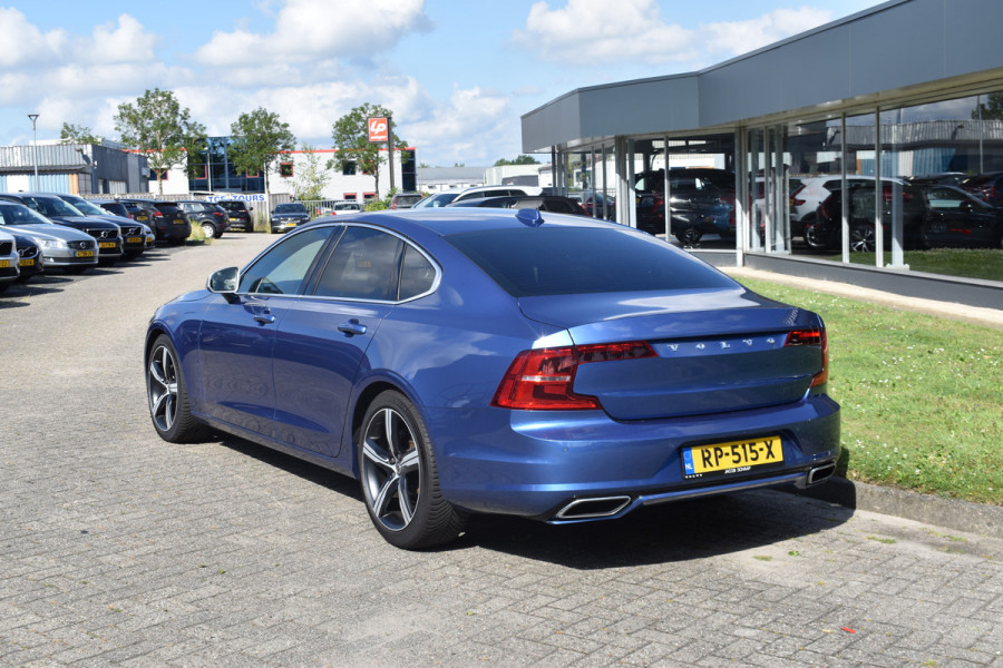 Volvo S90 D3 150PK Automaat R-Design | BLIS | Adapt. Cruise. | Stoelverwarm. | PDC V+A | 19''