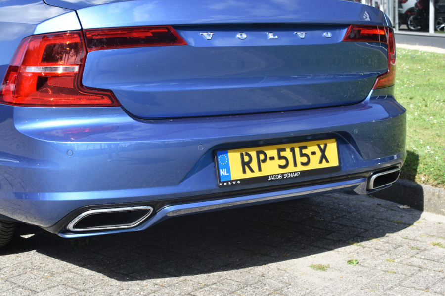 Volvo S90 D3 150PK Automaat R-Design | BLIS | Adapt. Cruise. | Stoelverwarm. | PDC V+A | 19''
