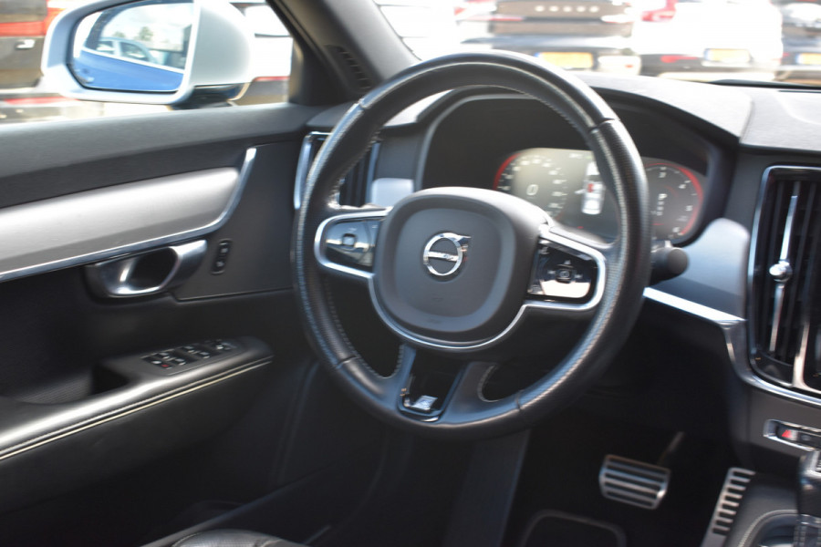 Volvo S90 D3 150PK Automaat R-Design | BLIS | Adapt. Cruise. | Stoelverwarm. | PDC V+A | 19''
