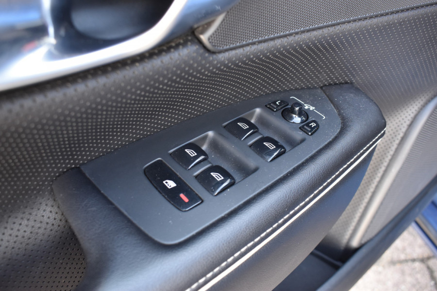 Volvo S90 D3 150PK Automaat R-Design | BLIS | Adapt. Cruise. | Stoelverwarm. | PDC V+A | 19''