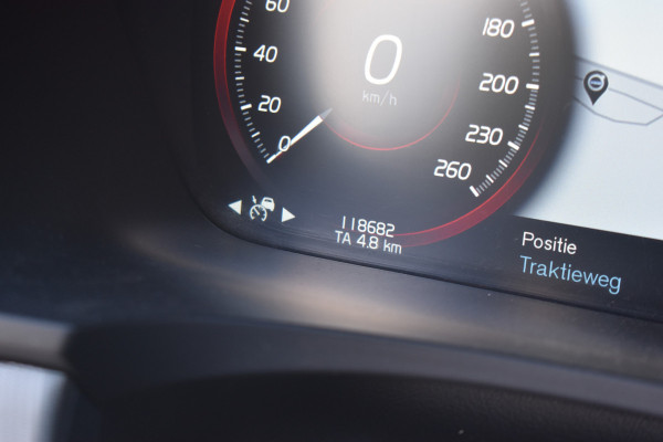 Volvo S90 D3 150PK Automaat R-Design | BLIS | Adapt. Cruise. | Stoelverwarm. | PDC V+A | 19''