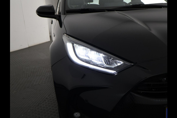 Toyota Yaris 1.5 Hybrid Executive | JBL speakers | Headup Display| Leder interieur | Stoelverwarming | *DEMO*