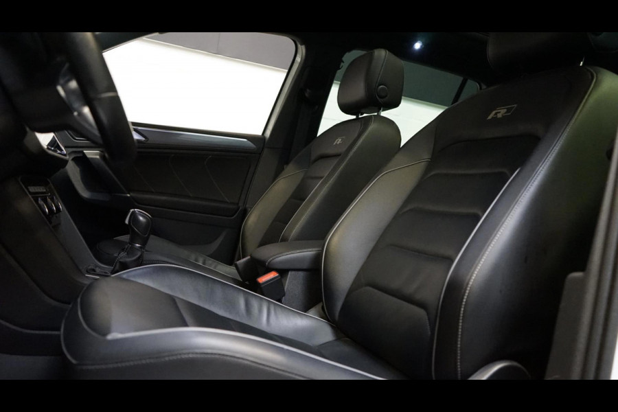 Volkswagen Tiguan 2.0 TSI 3x R-Line AUTOMAAT-360 CAM-ACC-HUD-KEYLESS-LEDER-MEMORY-NAVIGATIE-PANORAMA-VIRTUEEL-TREKHAAK