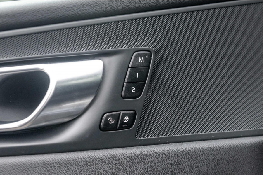Volvo XC60 2.0 Recharge T8 AWD Inscription SOH 100% I Panoramadak I Leder I Memory I Comfortstoelen I Camera I Led I autopilot I