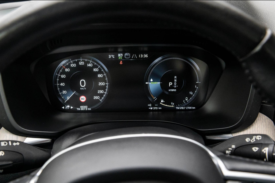 Volvo XC60 2.0 Recharge T8 AWD Inscription SOH 100% I Panoramadak I Leder I Memory I Comfortstoelen I Camera I Led I autopilot I