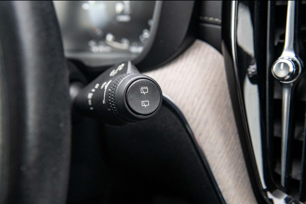 Volvo XC60 2.0 Recharge T8 AWD Inscription SOH 100% I Panoramadak I Leder I Memory I Comfortstoelen I Camera I Led I autopilot I