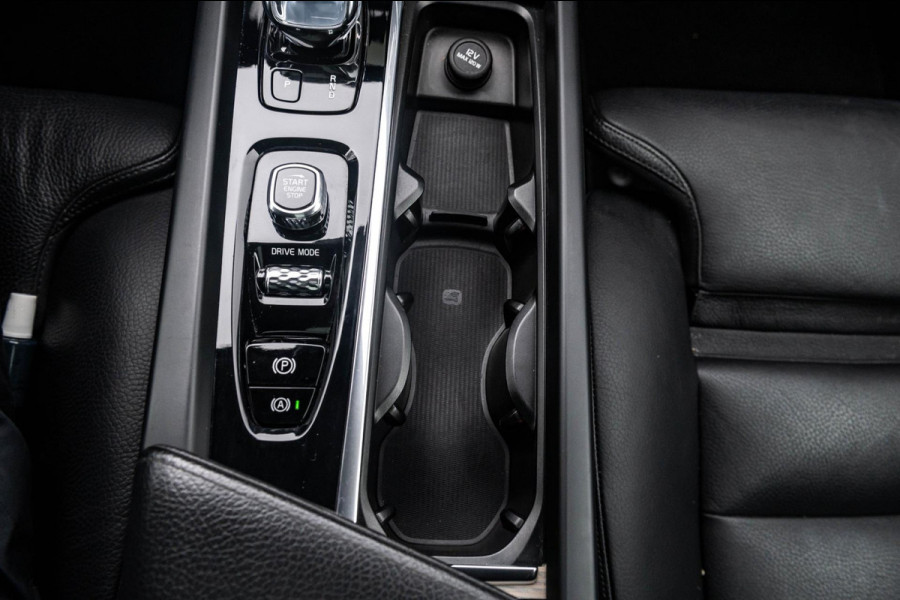 Volvo XC60 2.0 Recharge T8 AWD Inscription SOH 100% I Panoramadak I Leder I Memory I Comfortstoelen I Camera I Led I autopilot I
