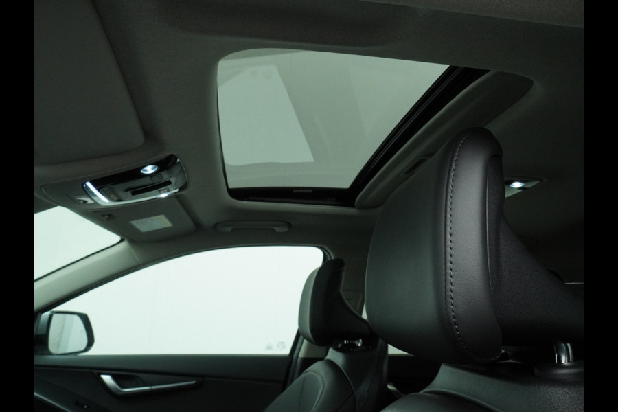 Kia Niro EV DynamicPlusLine 64.8 kWh Automaat SOH 98,8% - Navigatie - Stoel/Stuurverwarming - Adaptief Cruise Control - Schuif/Kanteldak - Fabrieksgarantie Tot 2031