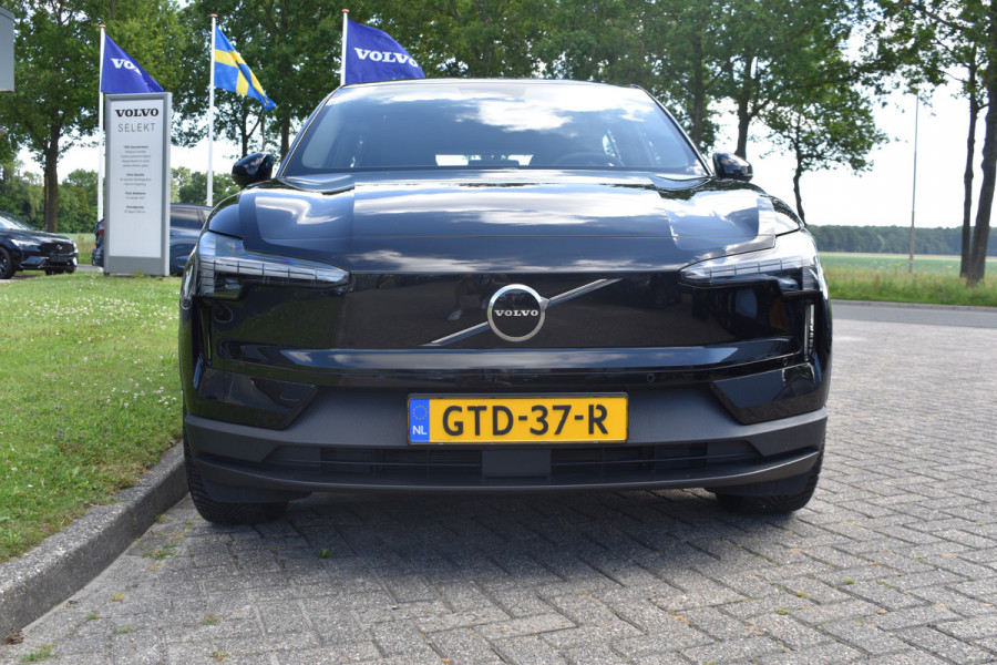 Volvo EX30 Extended Range 272PK Plus 69 kWh | Trekhaak | BLIS | Camera Achter | H&K | PDC V+A | Stoel/Stuur verwarm. |