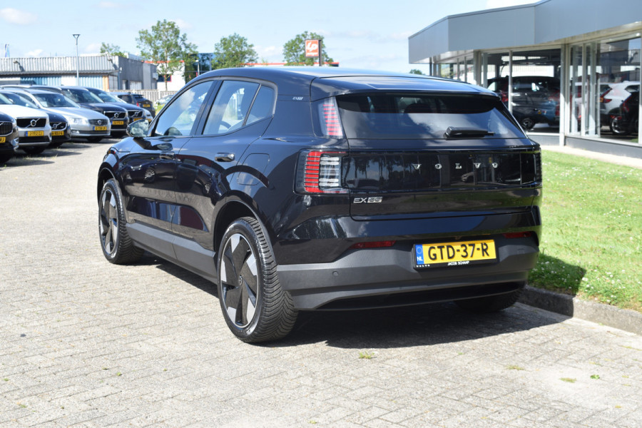 Volvo EX30 Extended Range 272PK Plus 69 kWh | Trekhaak | BLIS | Camera Achter | H&K | PDC V+A | Stoel/Stuur verwarm. |