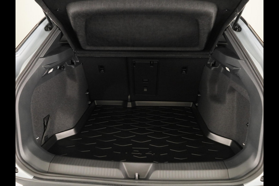 Volkswagen ID.4 Pro Limited Edition 77 kWh accu 286 PK | 19" LM | Black Edition | Stoel & Stuurverwarming |