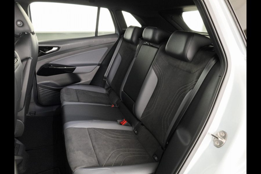 Volkswagen ID.4 Pro Limited Edition 77 kWh accu 286 PK | 19" LM | Black Edition | Stoel & Stuurverwarming |