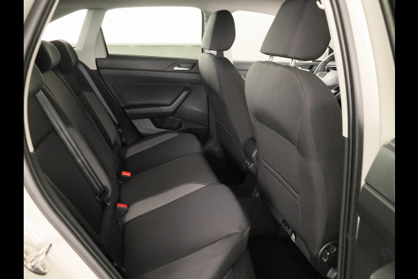 Volkswagen Taigo Life Edition 1.0 TSI 95 PK 5 versn. Hand | Climatronic | Trekhaak | Stoelverwarming | Camera |