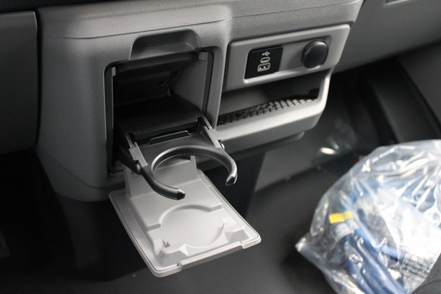 Ford E-Transit Custom 340 L2H1 Limited 71 kWh 218pk | 2x Schuif | DDS LED | 360 Camera | B&O | ACC | Navi | Verwarmd stuurwiel | Elek trekhaak | AGR-s