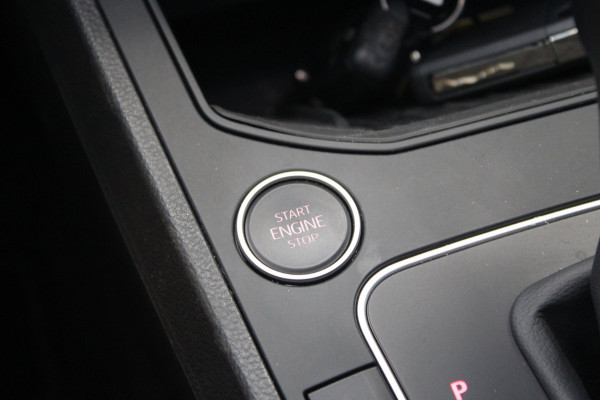Seat Ibiza 1.0 TSI FR Black Edition| Pano | Virtueel | Camera | ACC