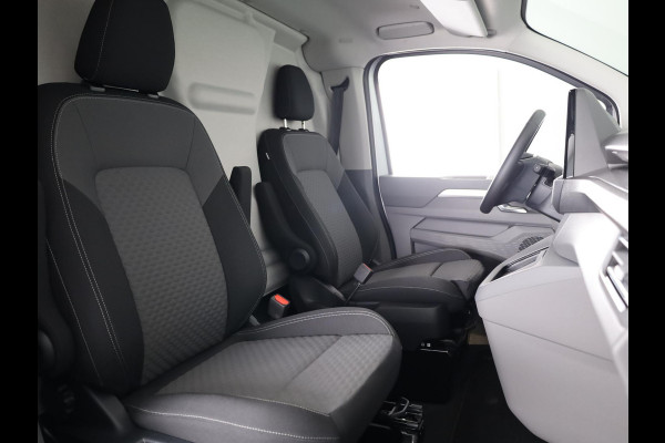 Volkswagen E-Transporter 34 L2H1 Bulli 64 kWh | Trekhaak wegklapbaar | Vloerplaat + wandpanelen | Camera |