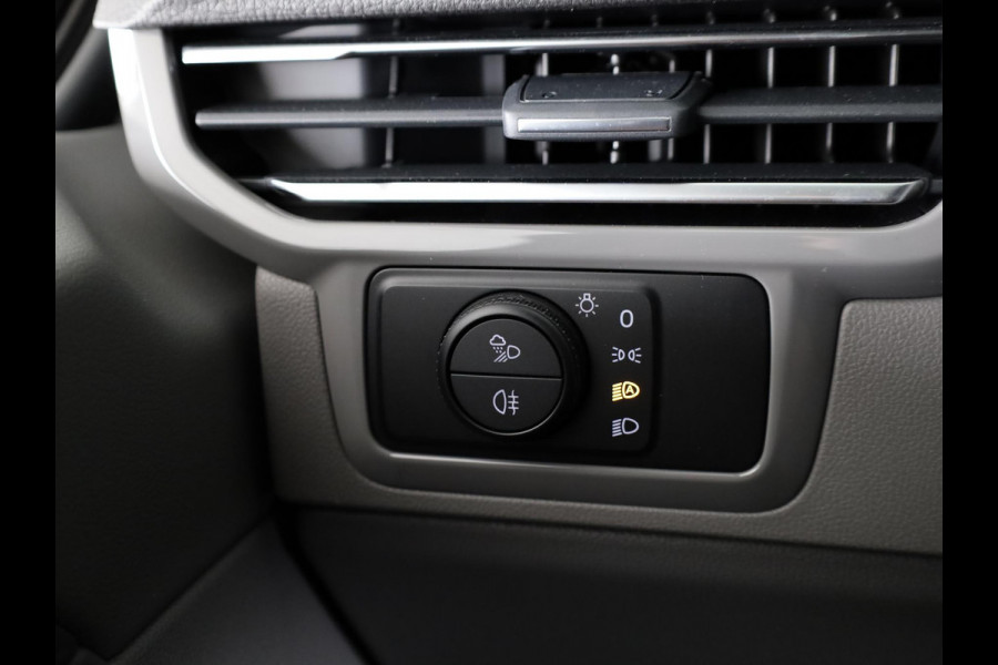 Volkswagen E-Transporter 34 L2H1 Bulli 64 kWh | Trekhaak wegklapbaar | Vloerplaat + wandpanelen | Camera |