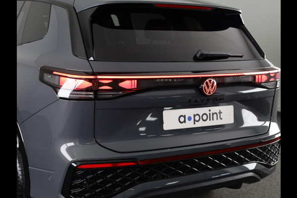 Volkswagen Tayron R-Line Edition 1.5 eHybrid 204 PK | Black Style | Trekhaak | Panoramadak |