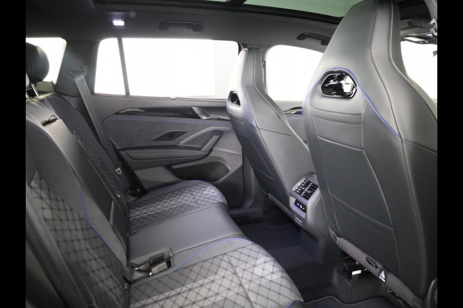 Volkswagen Tayron R-Line Edition 1.5 eHybrid 204 PK | Black Style | Trekhaak | Panoramadak |