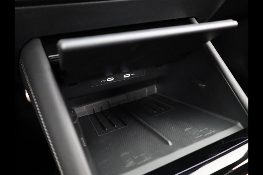 Volkswagen Tayron R-Line Edition 1.5 eHybrid 204 PK | Black Style | Trekhaak | Panoramadak |