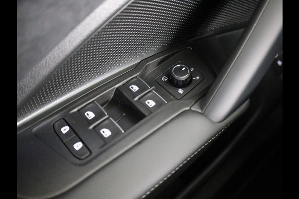 Volkswagen Tayron R-Line Edition 1.5 eHybrid 204 PK | Black Style | Trekhaak | Panoramadak |