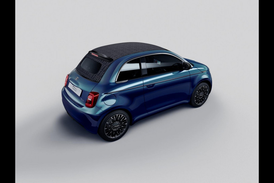 Fiat 500E Cabrio La Prima 42 kWh | Clima | LED | PDC | JBL Premium Audio | 17" | Camera | BSM | Canneloni Ivory/Piombo interieur