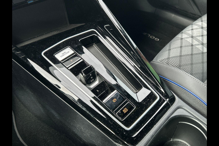 Volkswagen Golf Variant 1.5 eTSI R-Line Edition | Private lease vanaf €607 | 115PK DSG | IQ Led | 360 graden camera | Virtual cockpit | Stoelverwarming |