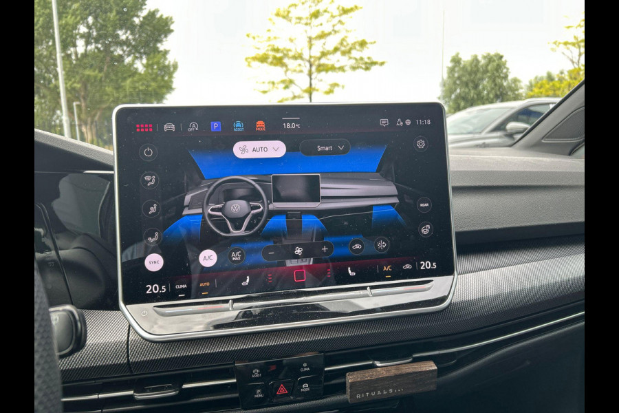 Volkswagen Golf Variant 1.5 eTSI R-Line Edition | Private lease vanaf €607 | 115PK DSG | IQ Led | 360 graden camera | Virtual cockpit | Stoelverwarming |