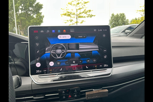 Volkswagen Golf Variant 1.5 eTSI R-Line Edition | Private lease vanaf €607 | 115PK DSG | IQ Led | 360 graden camera | Virtual cockpit | Stoelverwarming |