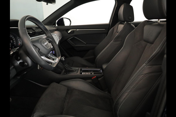 Audi Q3 Sportback 45 TFSI e S Edition 245 pk S-tronic | Navigatie | Panoramadak | Parkeersensoren | Achteruitrijcamera | Adaptieve cruise control | Lichtmetalen velgen 20" | S-line interieur