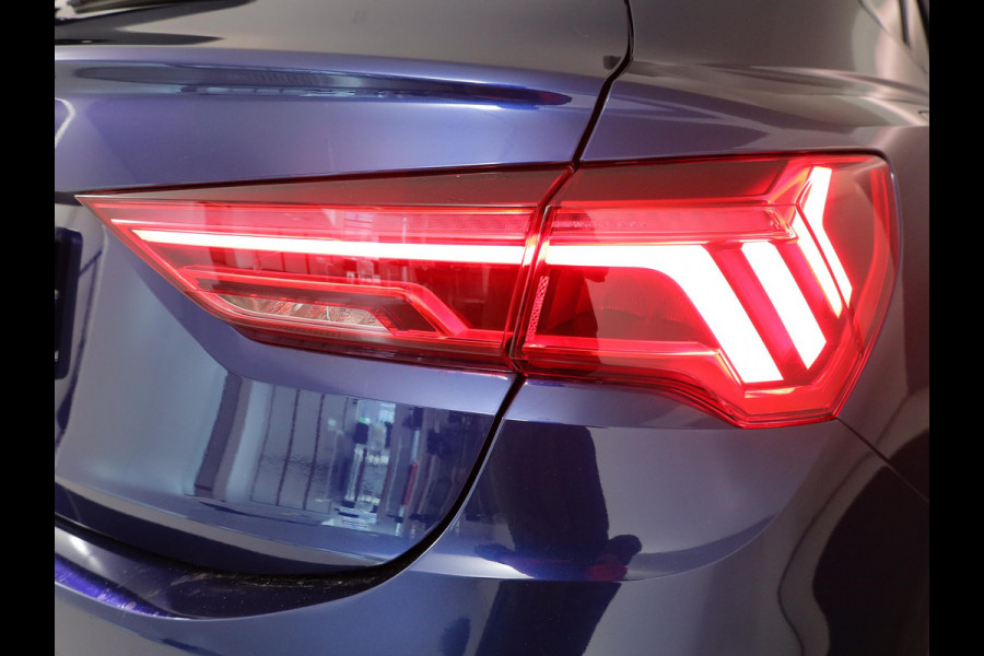 Audi Q3 Sportback 45 TFSI e S Edition 245 pk S-tronic | Navigatie | Panoramadak | Parkeersensoren | Achteruitrijcamera | Adaptieve cruise control | Lichtmetalen velgen 20" | S-line interieur