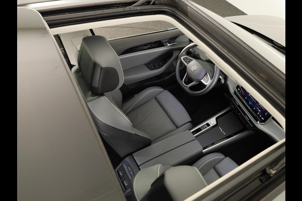 Volkswagen Passat Variant Elegance Business 1.5 eHybrid 150 kW / 204 pk | Private lease vanaf €895 | Panoramaschuif/kanteldak, Lederen interieur, Stoelventilatie en massage